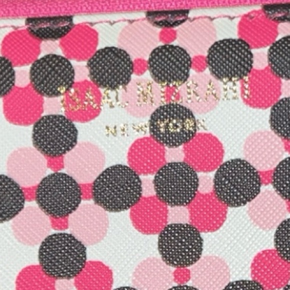 Isaac Mizrahi Pink and Black Geometric Makeup, Brushes Case - Picture 7 of 8